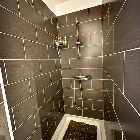 Vue Port 1 Er Etage Ascenseur Centre-ville Апартаменты